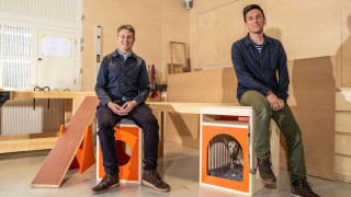 Simon Darren Archi on Barkitecture desk