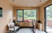 Contemporary garden studio home gym