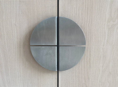 Eagel Lodge door handle detail v2